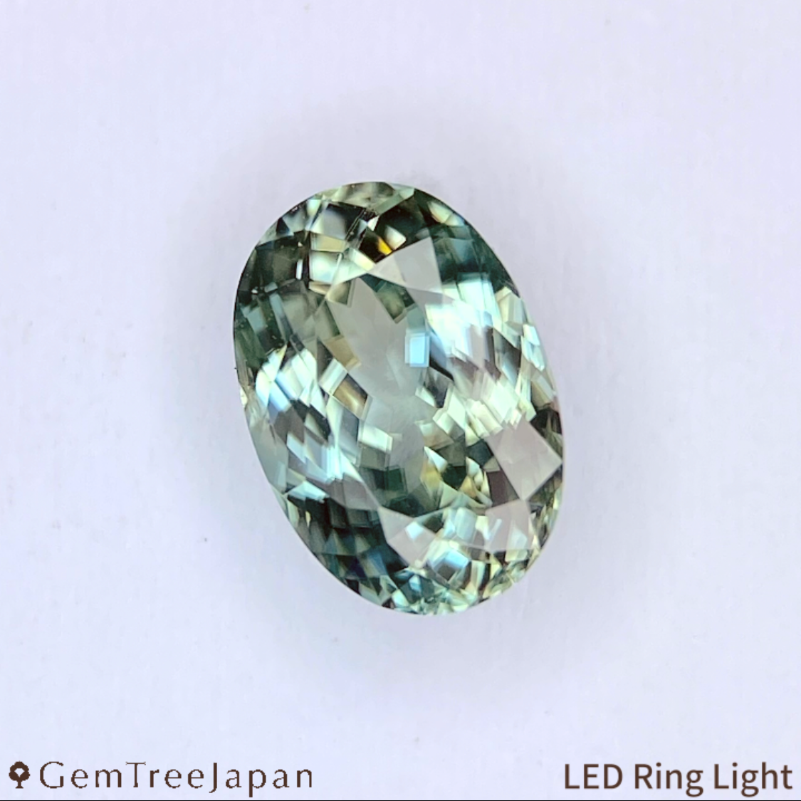UV Tenebrescent Zircon 1.183ct / Cambodia
