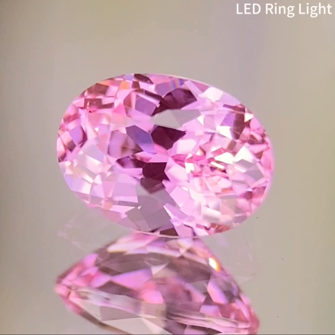 Un-Heat Padparadscha Sapphire 0.508ct / Tanzania