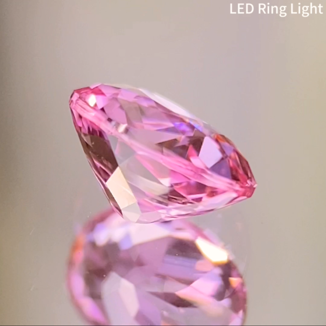 Un-Heat Padparadscha Sapphire 0.508ct / Tanzania