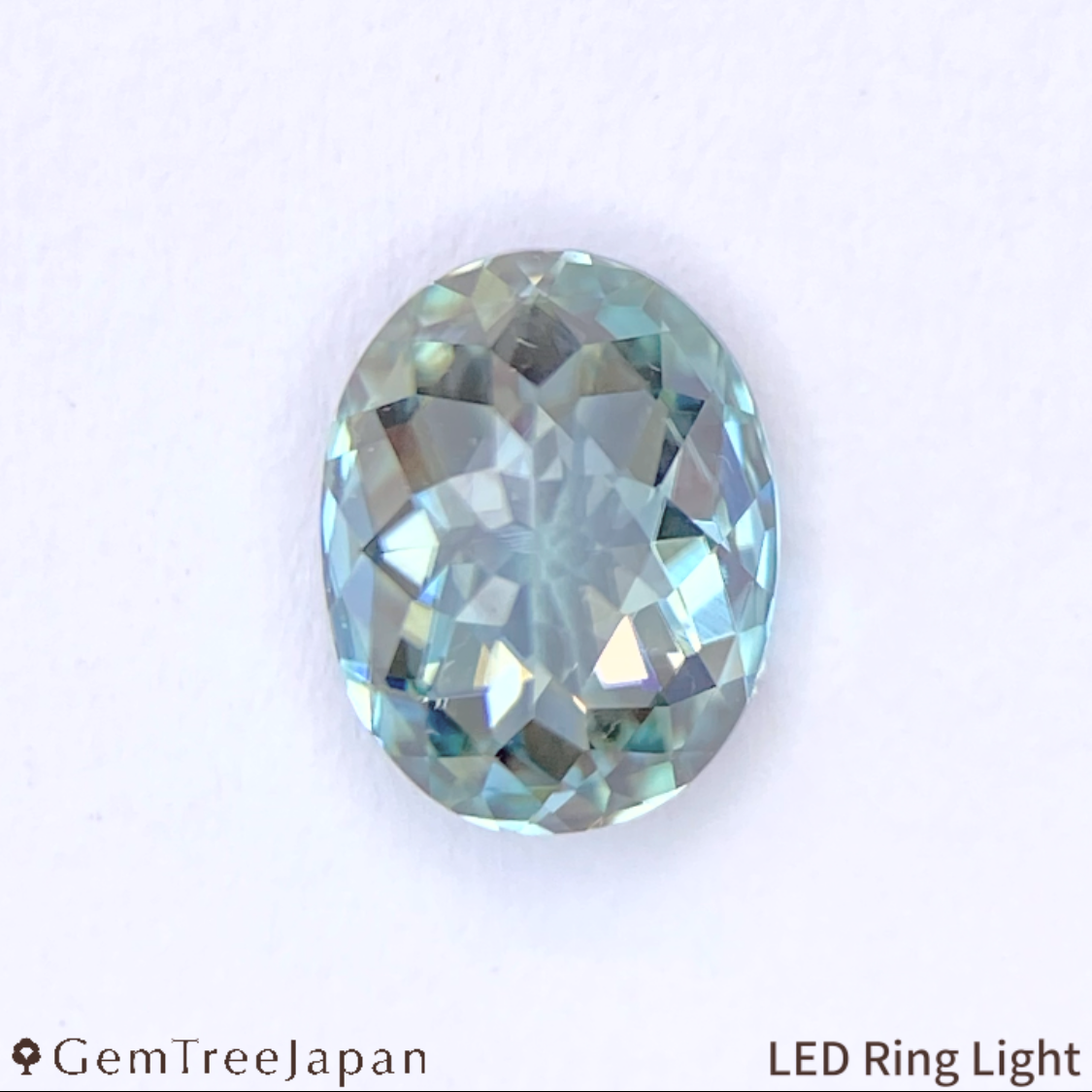 UV Tenebrescent Zircon 0.976ct / Cambodia