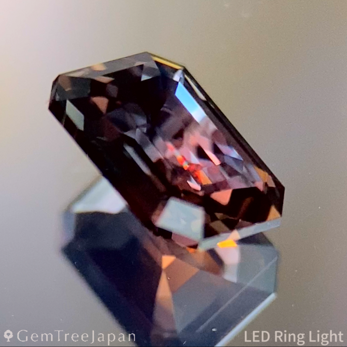 Un-Heat Color Change Sapphire 1.12ct / Tanzania