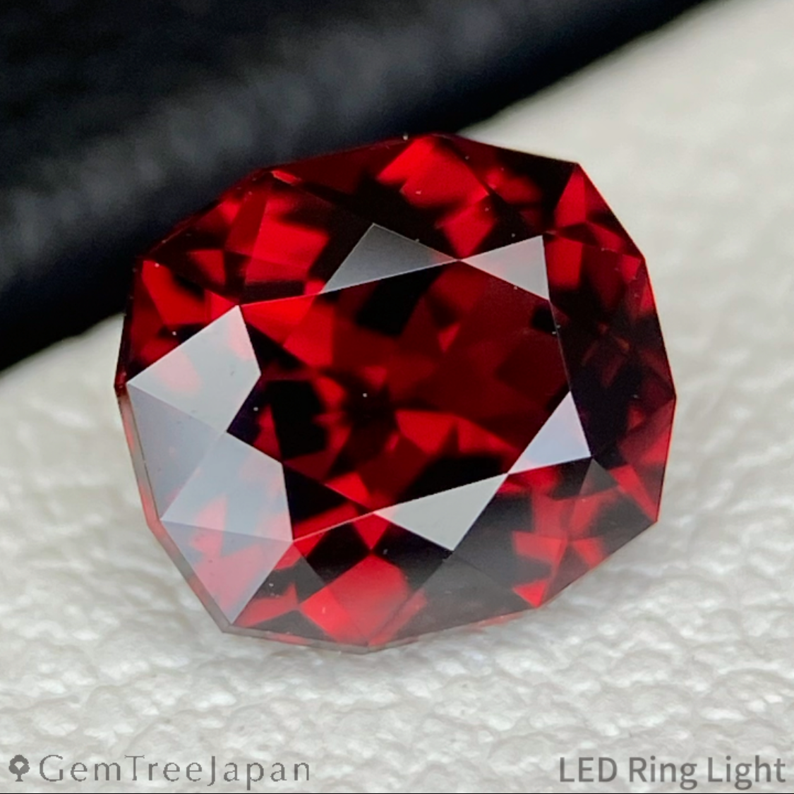 Rhodolite Garnet 0.987ct / Vietnam