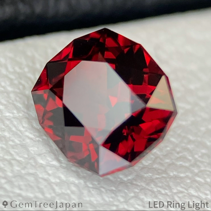 Rhodolite Garnet 0.987ct / Vietnam