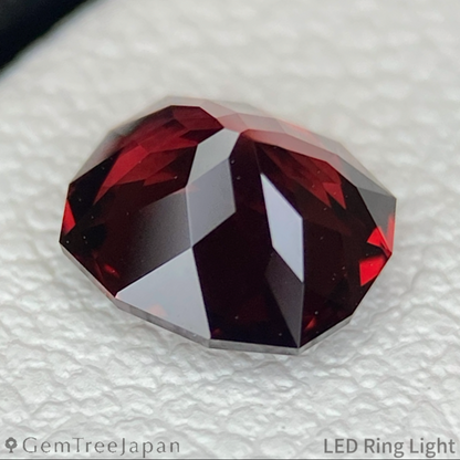 Rhodolite Garnet 0.987ct / Vietnam