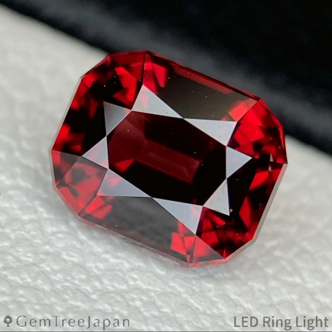 Rhodolite Garnet 1.084ct / Vietnam