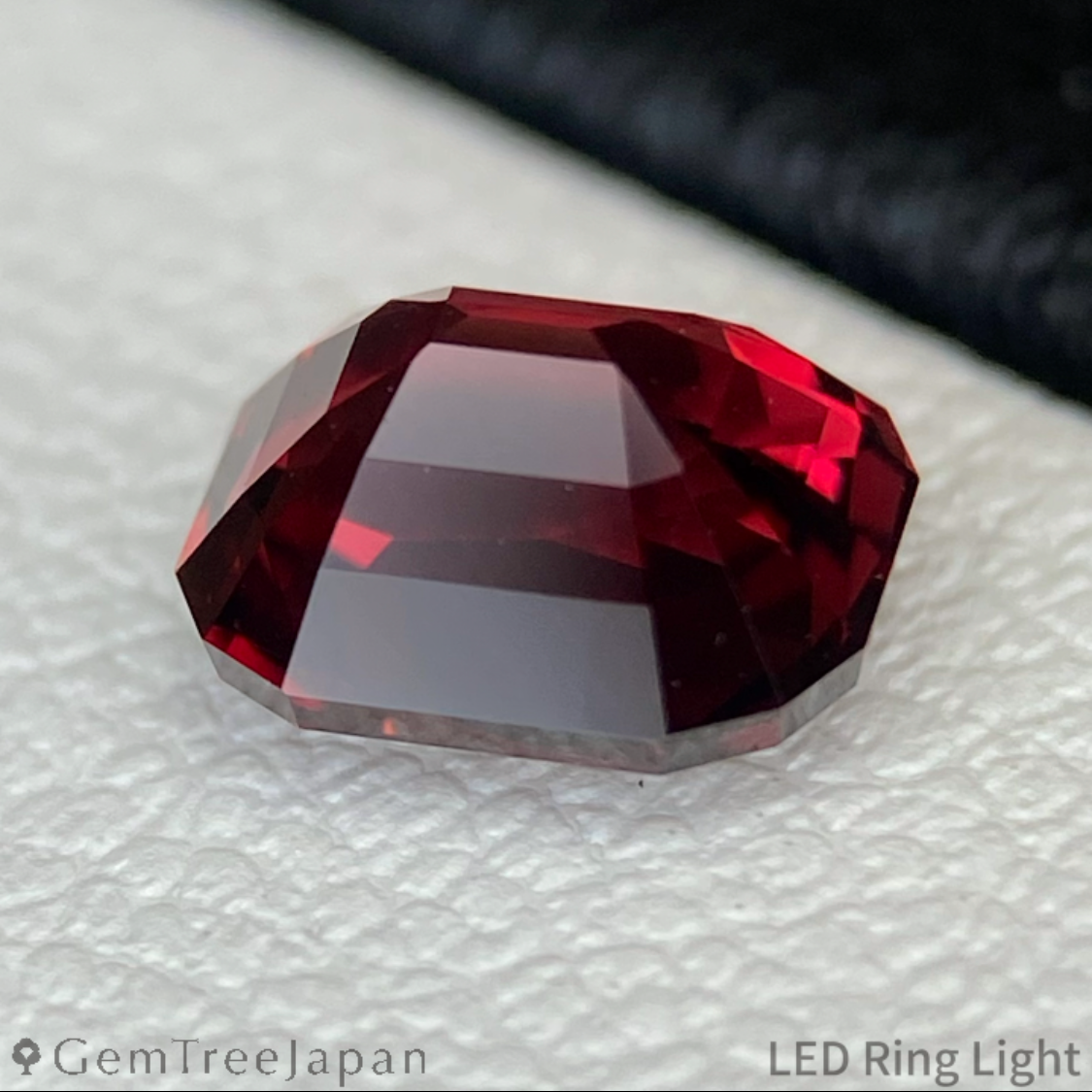 Rhodolite Garnet 1.084ct / Vietnam