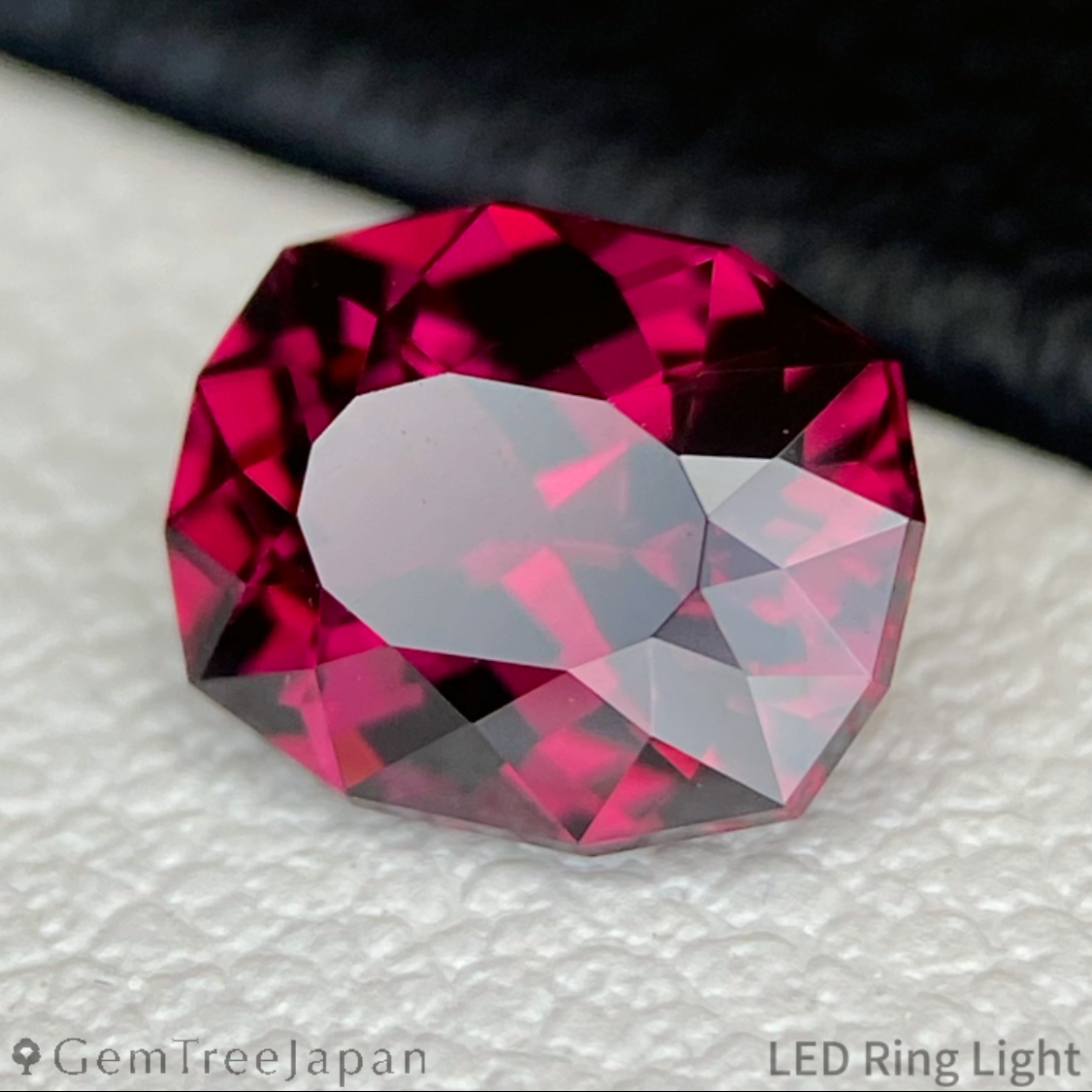 Rhodolite Garnet 1.157ct / Vietnam