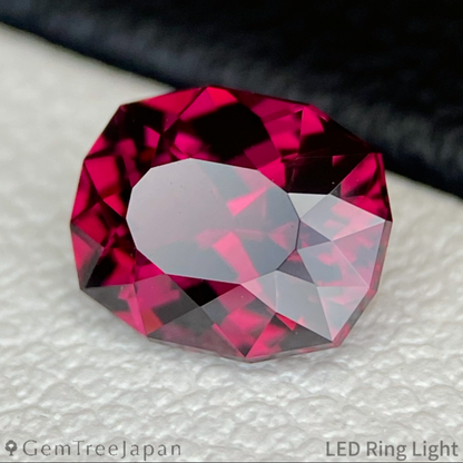 Rhodolite Garnet 1.157ct / Vietnam