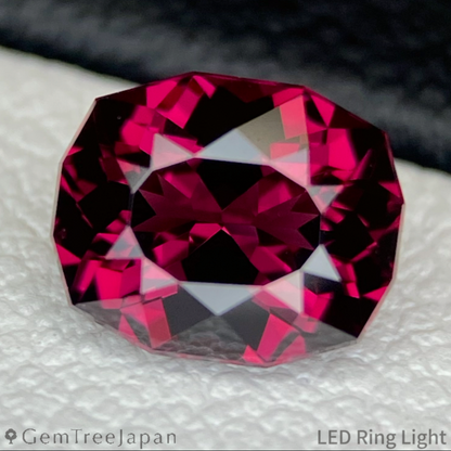 Rhodolite Garnet 1.157ct / Vietnam