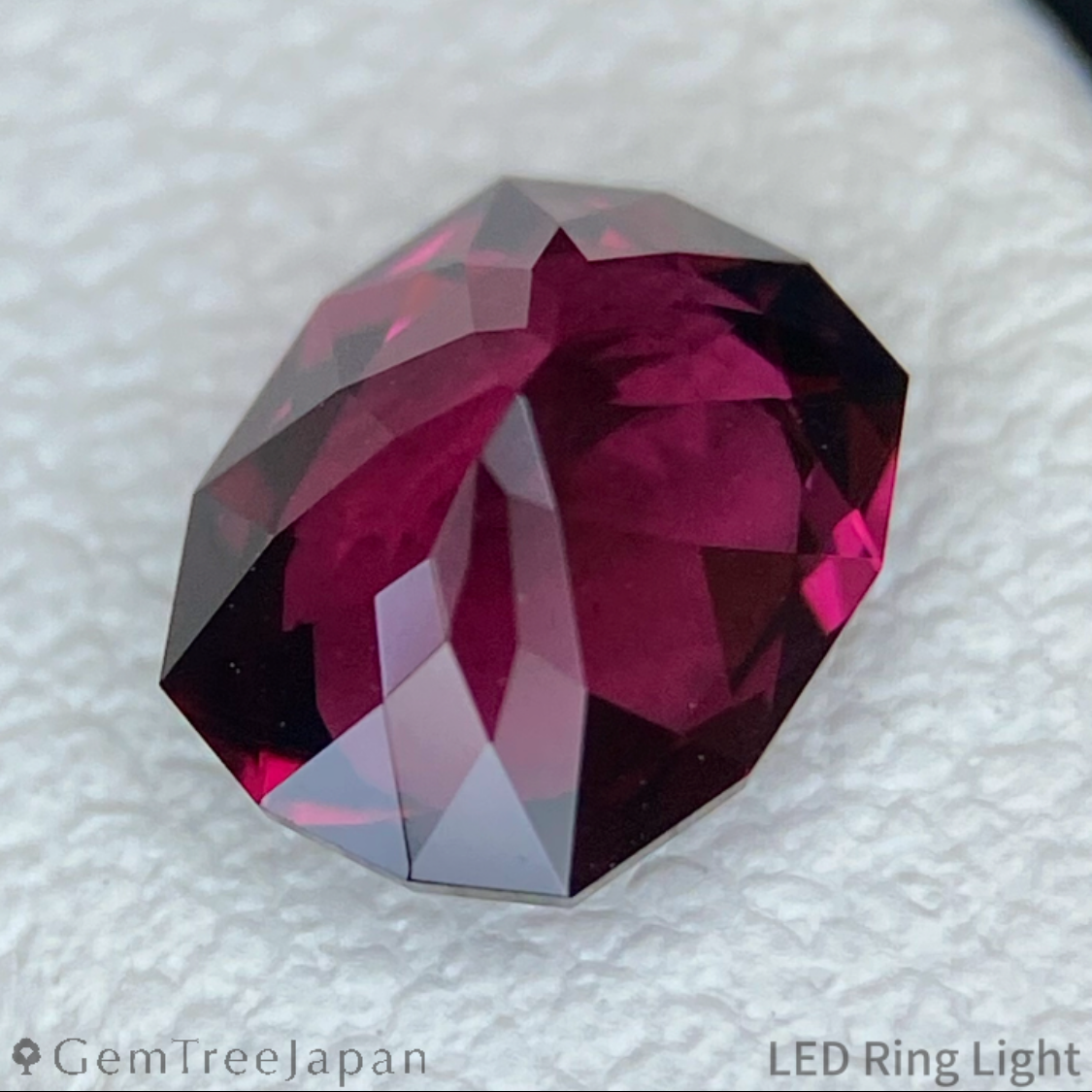 Rhodolite Garnet 1.157ct / Vietnam
