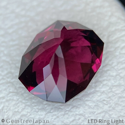 Rhodolite Garnet 1.157ct / Vietnam
