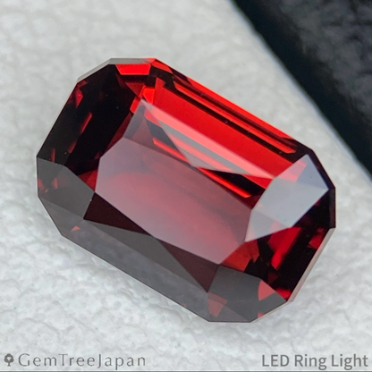Rhodolite Garnet 1.37ct / Vietnam