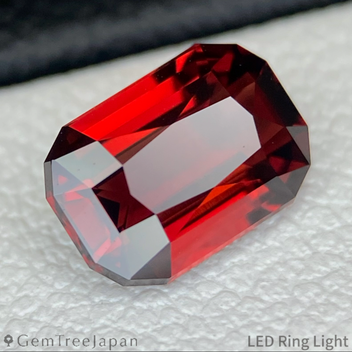 Rhodolite Garnet 1.37ct / Vietnam
