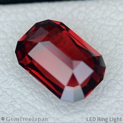 Rhodolite Garnet 1.37ct / Vietnam