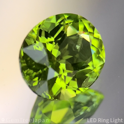Peridot 2.086ct / Vietnam