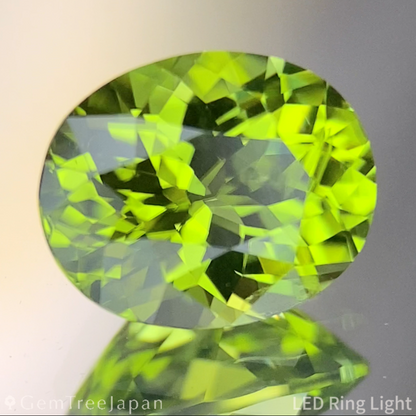 Peridot 2.086ct / Vietnam