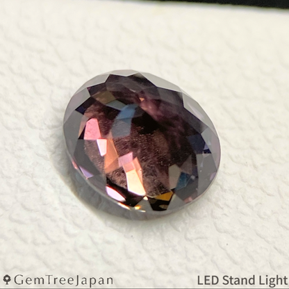 "Table Cube Cut" Un-Heat Sapphire 0.709ct / Tanzania