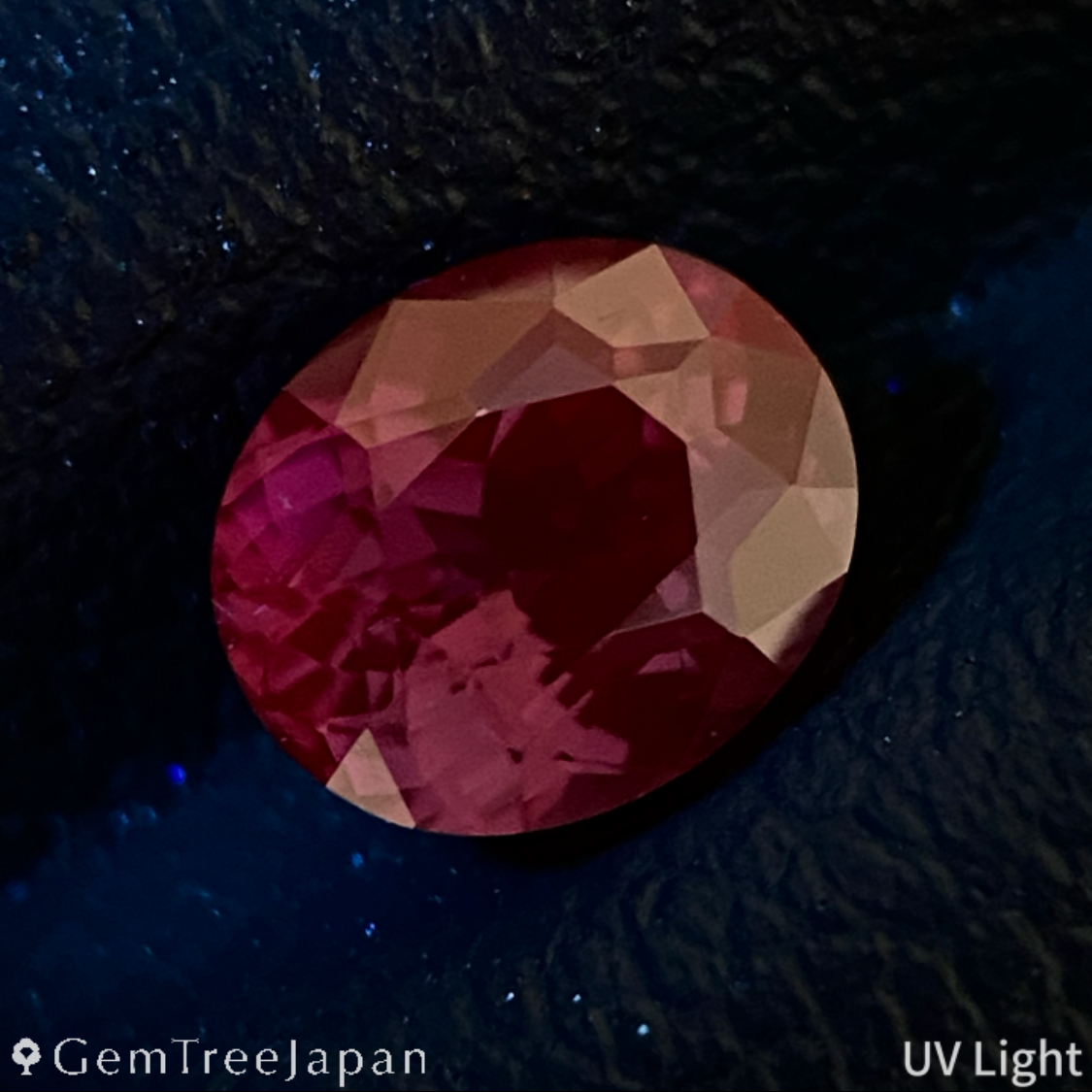 "Table Cube Cut" Un-Heat Sapphire 0.709ct / Tanzania