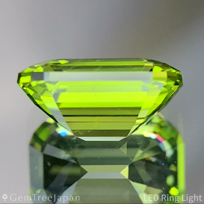 Peridot 2.360ct / Vietnam