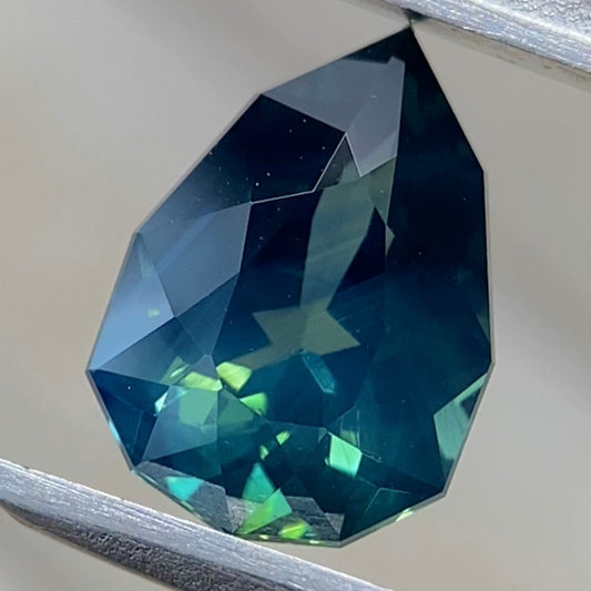 Silky Bluish Green Sapphire 2.248ct / Vietnam