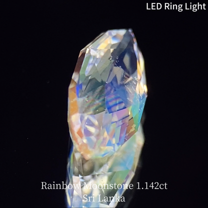 Rainbow MoonStone 1.142ct / Sri Lanka