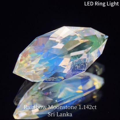 Rainbow MoonStone 1.142ct / Sri Lanka