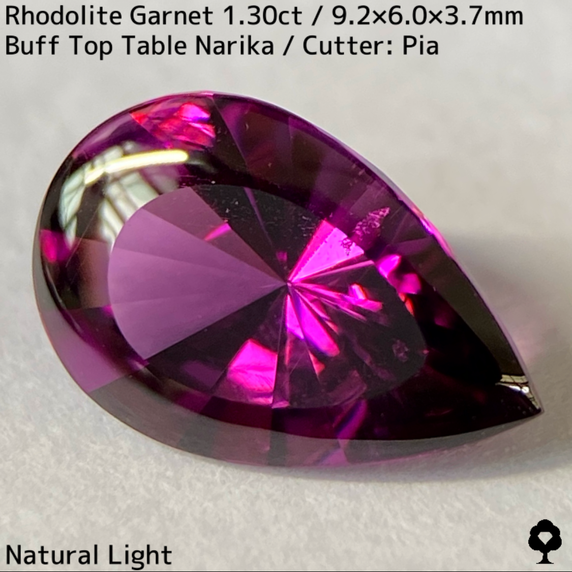 Rhodolite Garnet 1.30ct / Mozambique / Baff top Table Narika