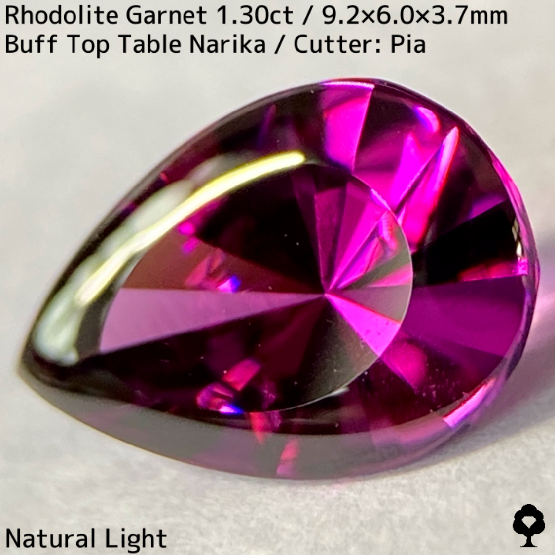 Rhodolite Garnet 1.30ct / Mozambique / Baff top Table Narika