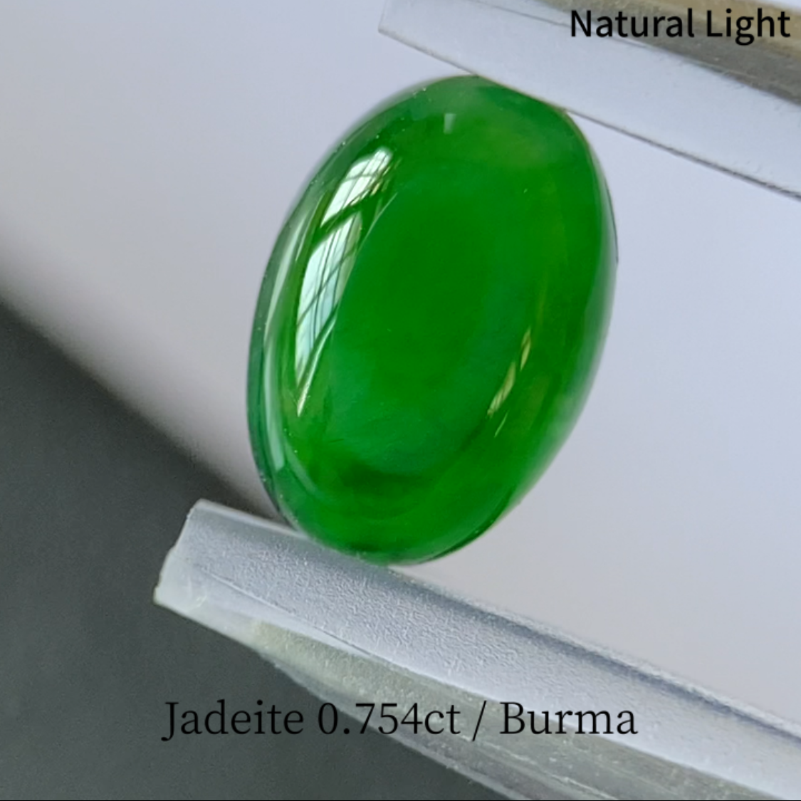 【X'mas Special Price】Jadeite 翡翠 0.754ct / Burma