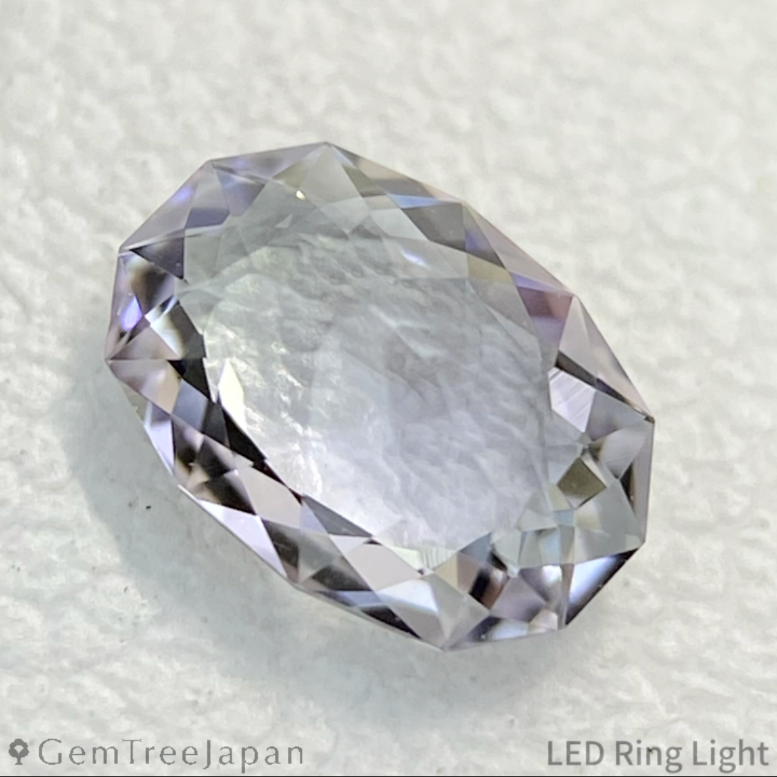 【Nori's Gem】Near Colorless Zoisite 0.564ct / Tanzania