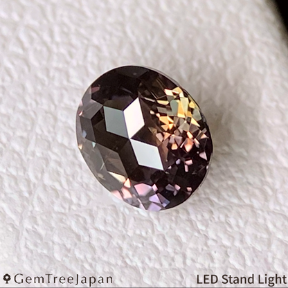 "Cube Cut" Un-Heat Sapphire 0.449ct / Tanzania
