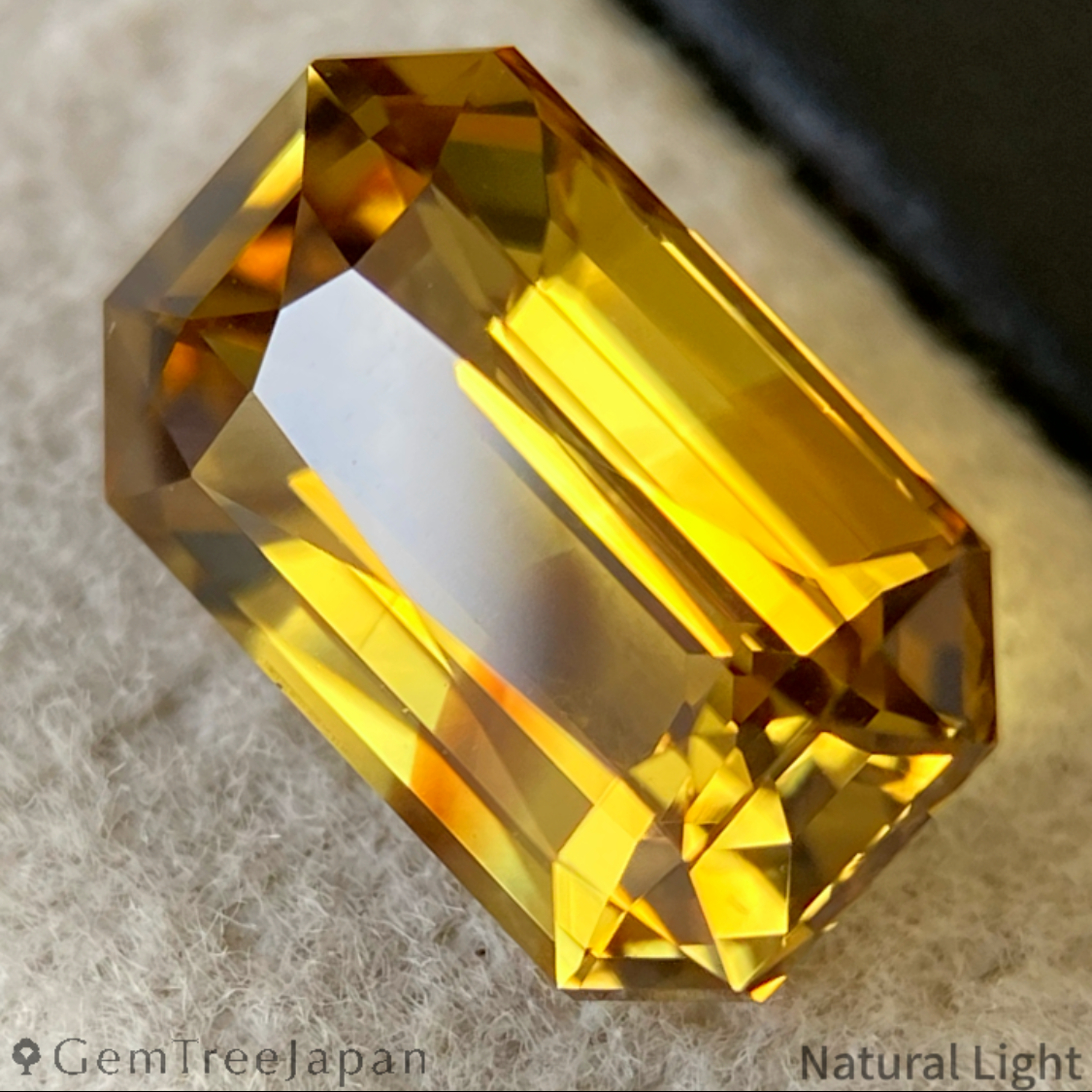 Chrysoberyl 2.394ct / Nigeria