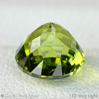Peridot 1.966ct / Vietnam