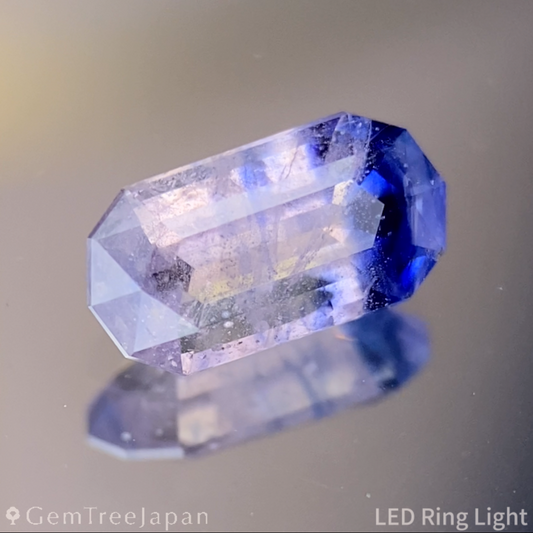 Un-Heat Parti-Color Sapphire 0.697ct / Vietnam