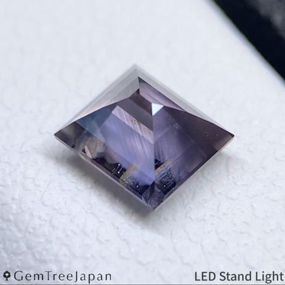 Un-Heat Sapphire 0.688ct / Thailand (Kanchanaburi)