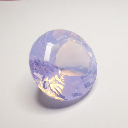 Milky Amethyst 36.028ct / Icositetragon