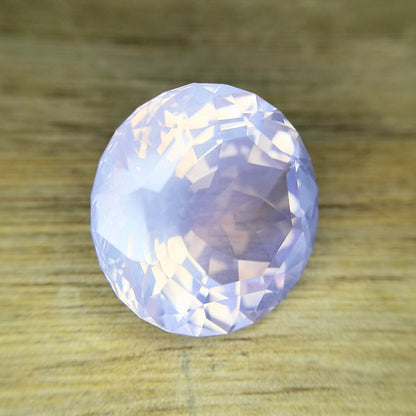 Milky Amethyst 36.028ct / Icositetragon