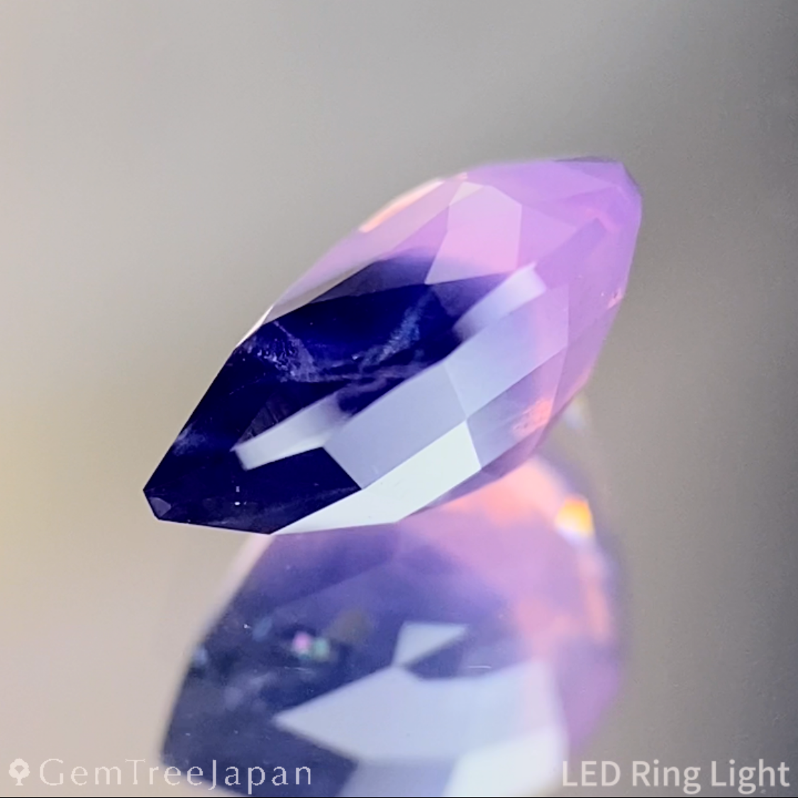 Un-Heat Parti-Color Sapphire 0.966ct / Vietnam