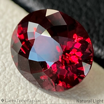 "Super Gira" Almandine Garnet 2.00ct / Tanzania