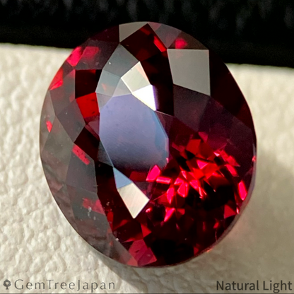 "Super Gira" Almandine Garnet 2.00ct / Tanzania
