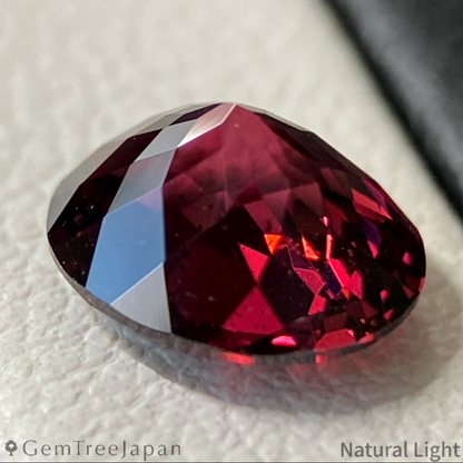 "Super Gira" Almandine Garnet 2.00ct / Tanzania