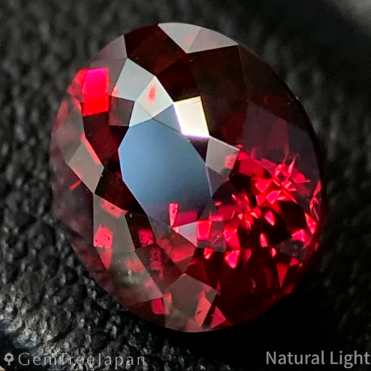 "Super Gira" Almandine Garnet 2.00ct / Tanzania