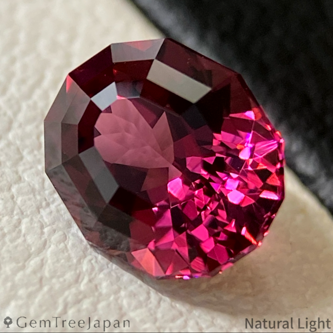 Rhodolite Garnet 1.56ct / Tanzania