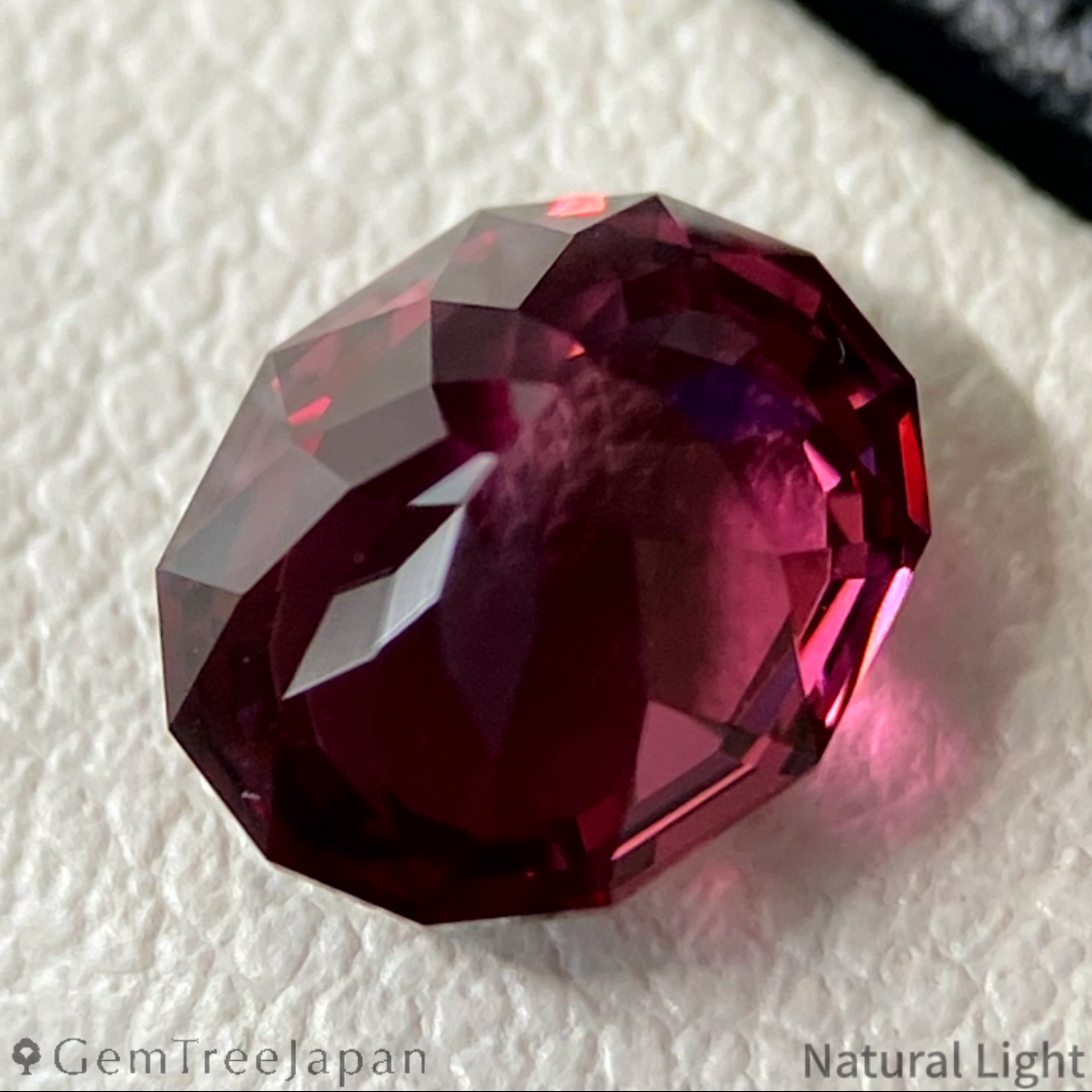 Rhodolite Garnet 1.56ct / Tanzania
