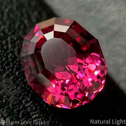 Rhodolite Garnet 1.56ct / Tanzania