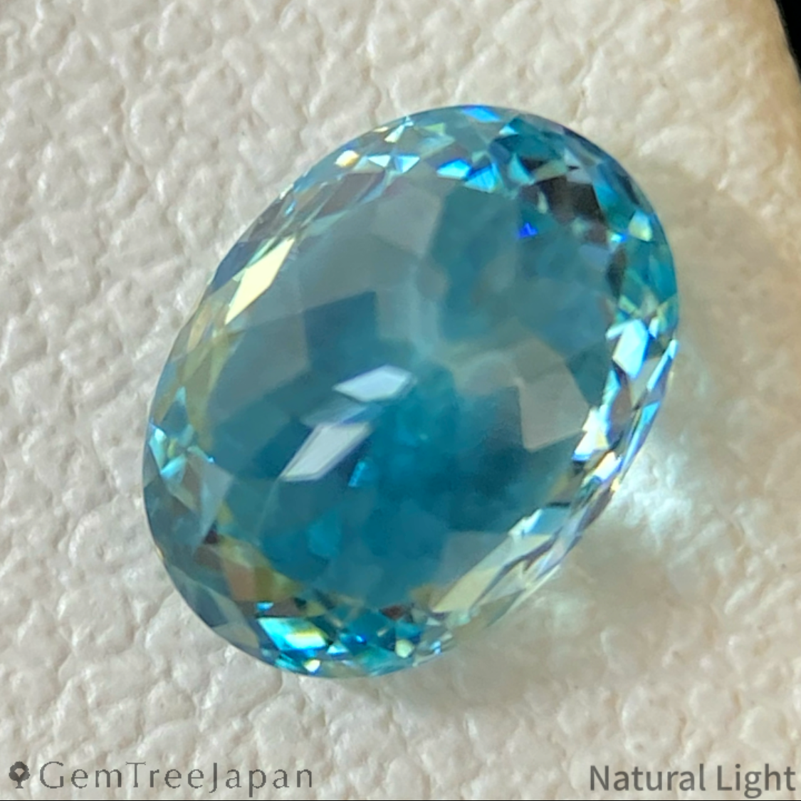 "Super Gira" Blue Zircon 1.14ct / Cambodia