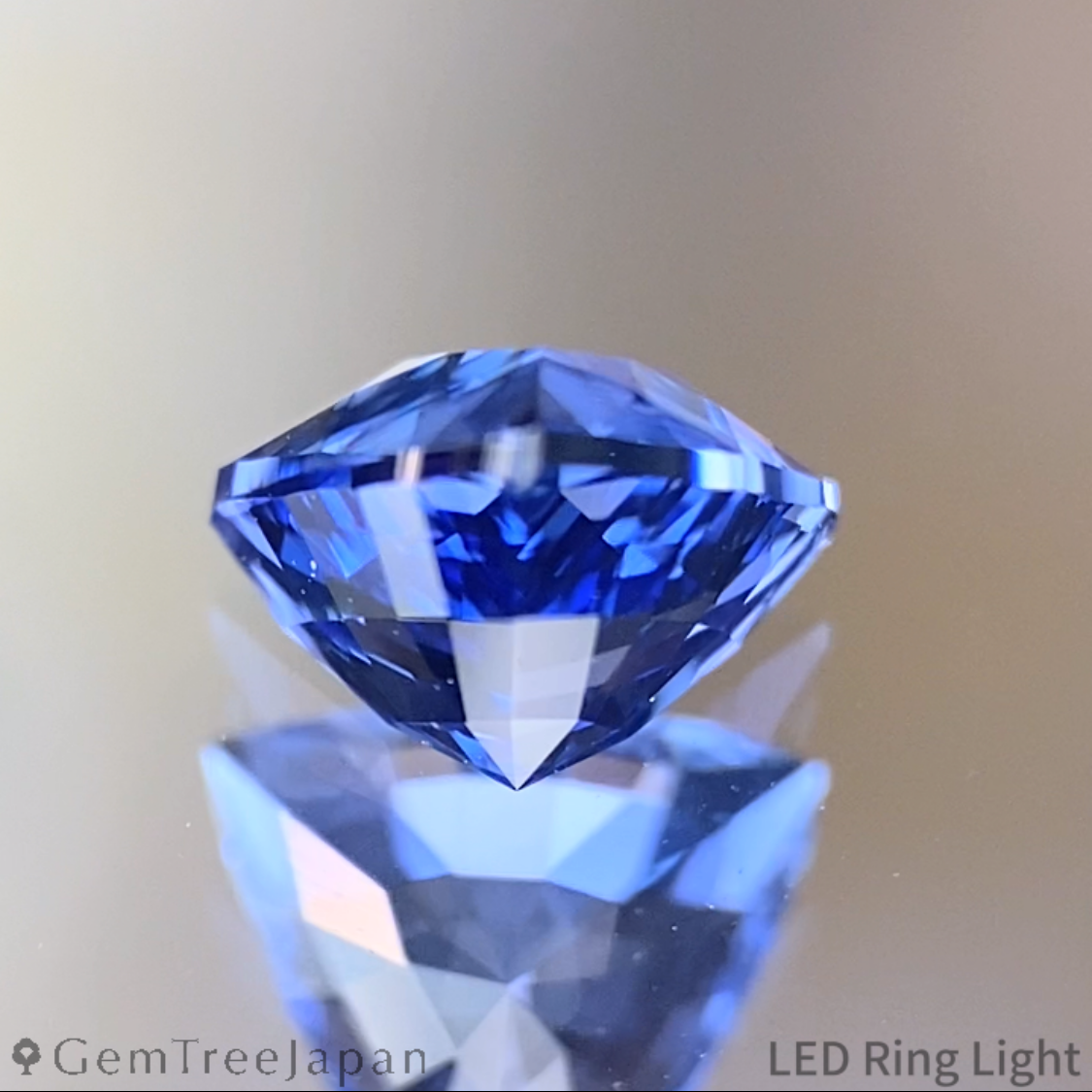 Cornflower Blue Sapphire 0.914ct / Burma
