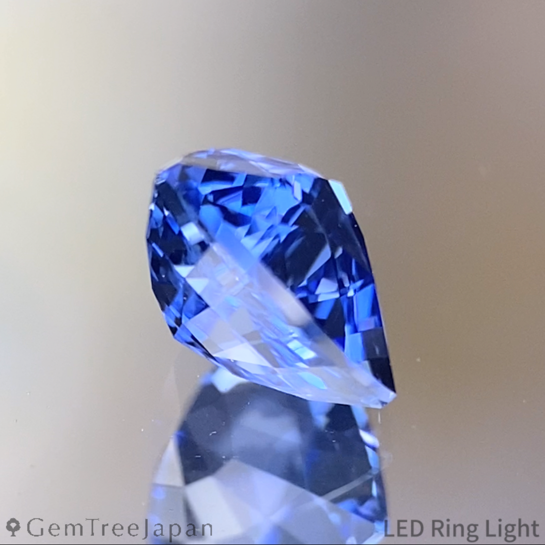 Cornflower Blue Sapphire 0.914ct / Burma