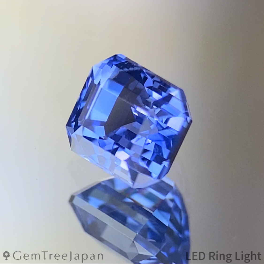 Cornflower Blue Sapphire 0.887ct / Burma