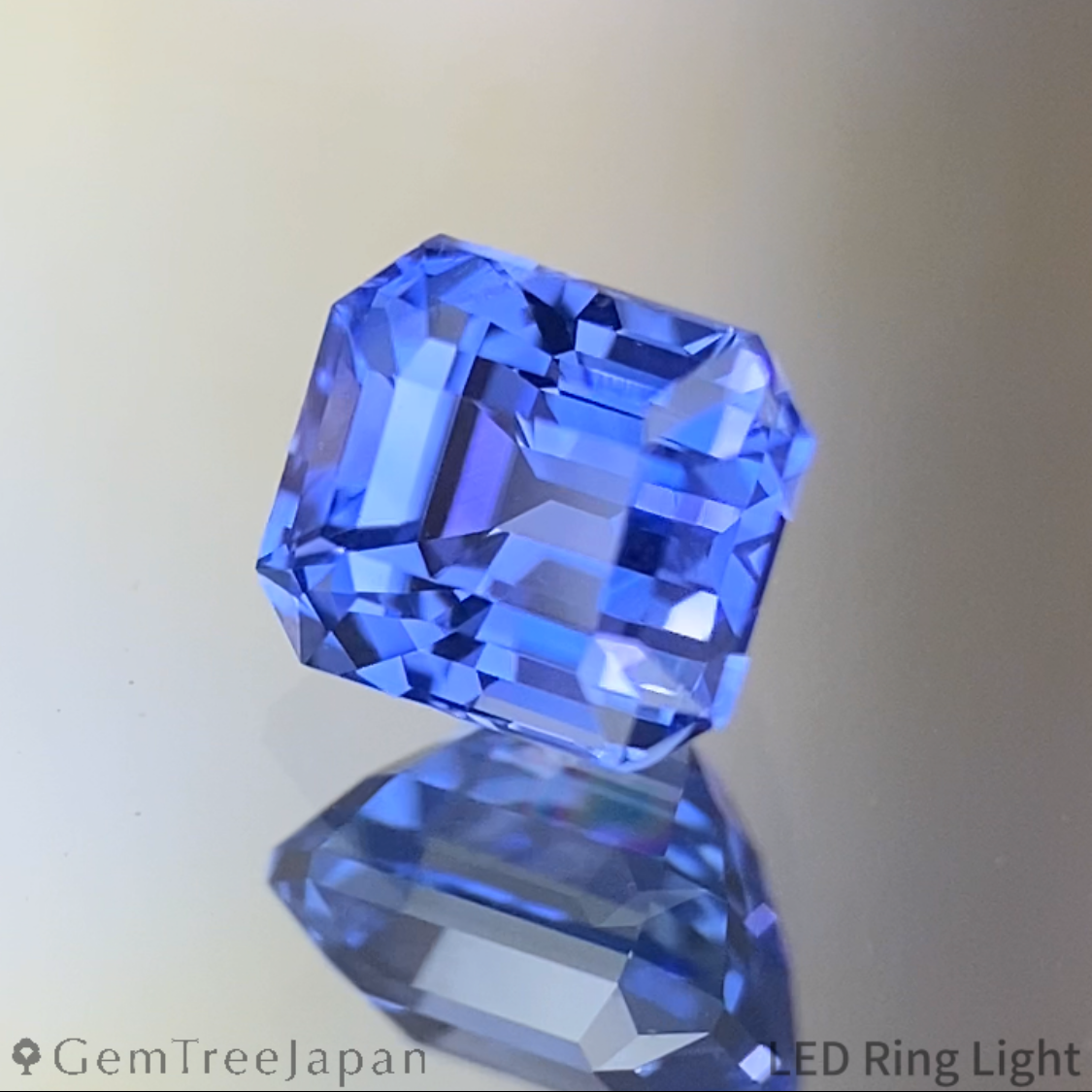 Cornflower Blue Sapphire 0.887ct / Burma